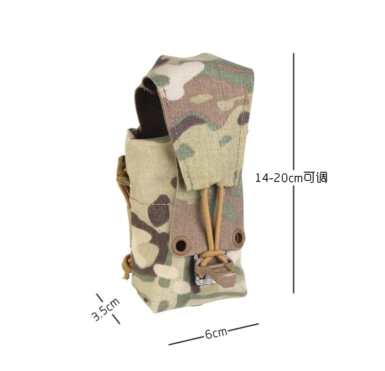 Bolsa táctica camuflada con sistema MOLLE