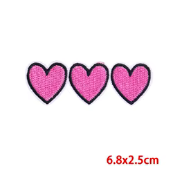 Parche termoadhesivo bordado corazón mariposa – Personaliza tu ropa
