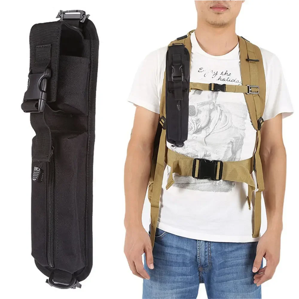Bolsa táctica vista frontal con sistema Molle