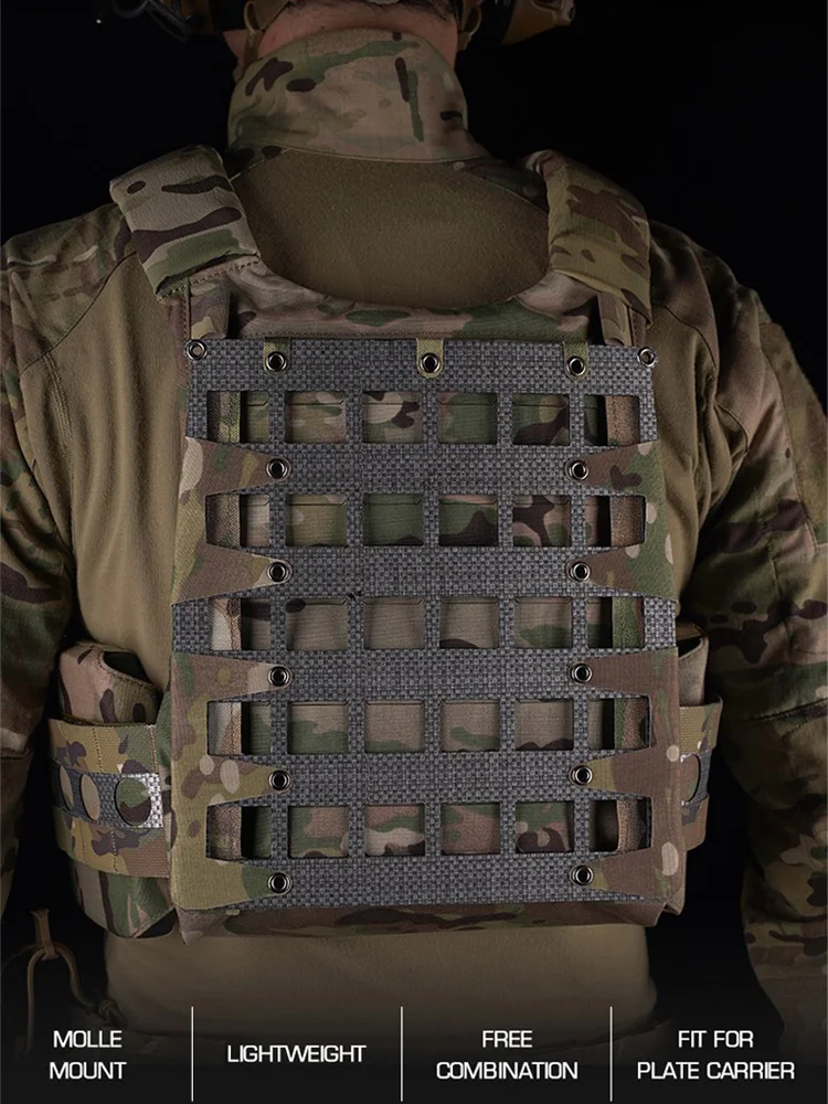 Panel trasero MOLLE visto desde ángulo superior