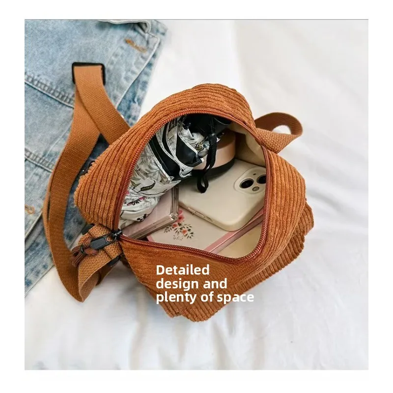 Bolso escolar con bolsillo para el móvil