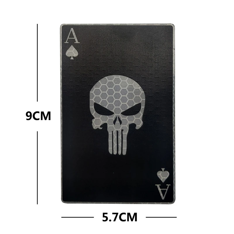 Aplicación del parche en mochila táctica