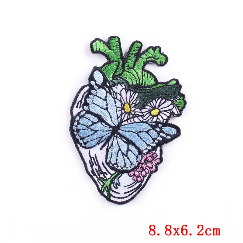 Parche bordado corazón termoadhesivo para chaquetas DIY - imagen 3