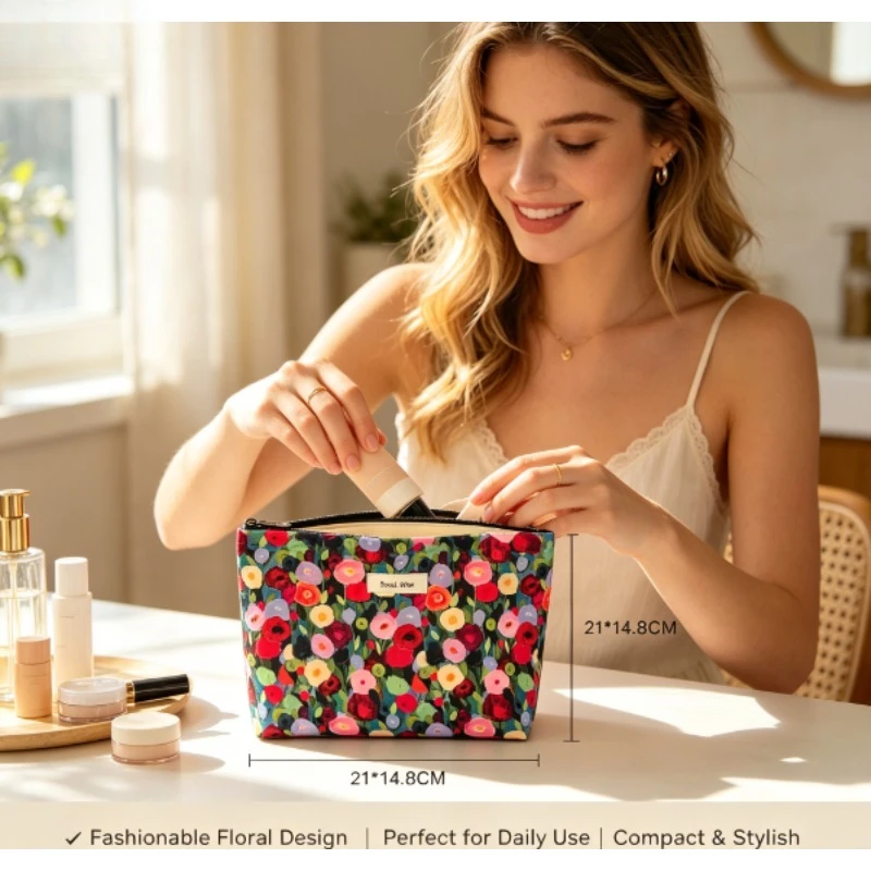 Interior y organización de la bolsa para cosméticos
