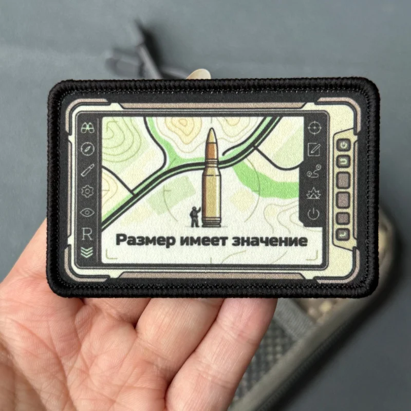 Parche táctico topo con velcro y diseño de bala para mochila - imagen 3