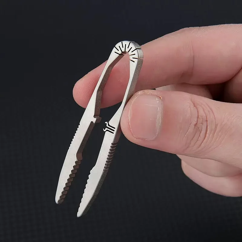 Mini multiherramienta EDC de pinzas TC4 titanio con sacacorchos - imagen 5