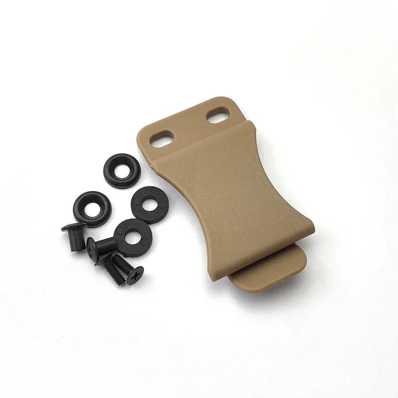 Clip instalado en funda