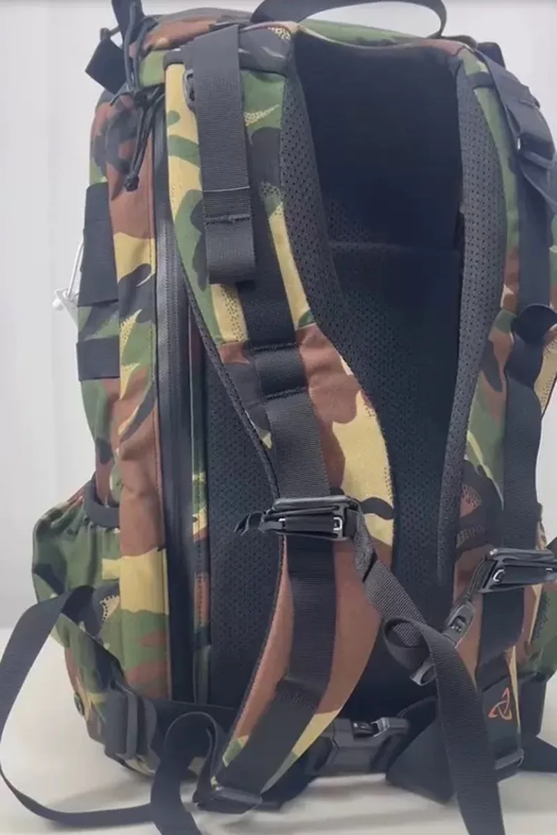 Mochila táctica de camuflaje de gran capacidad para senderismo - imagen 5