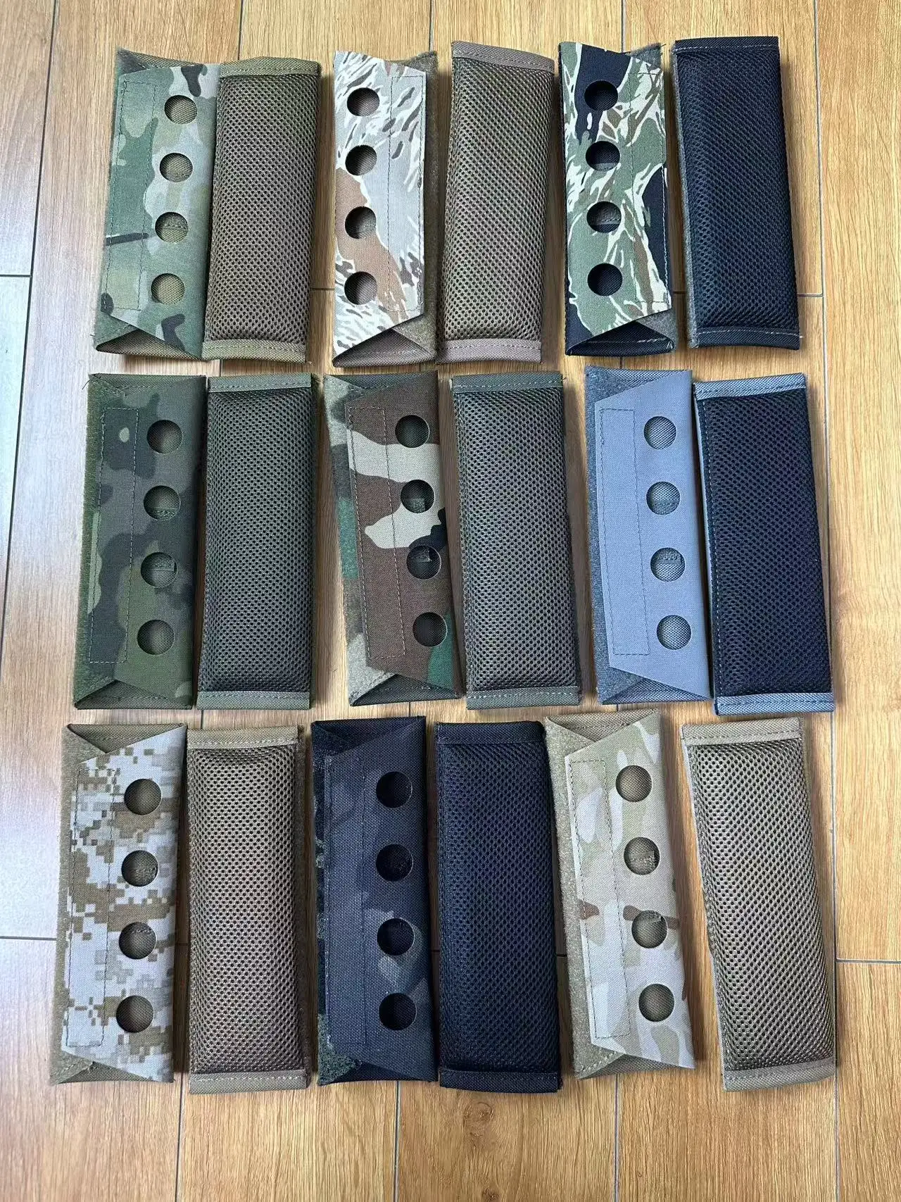 Chaleco táctico exterior con almohadillas hombro perforadas redondas - imagen 2