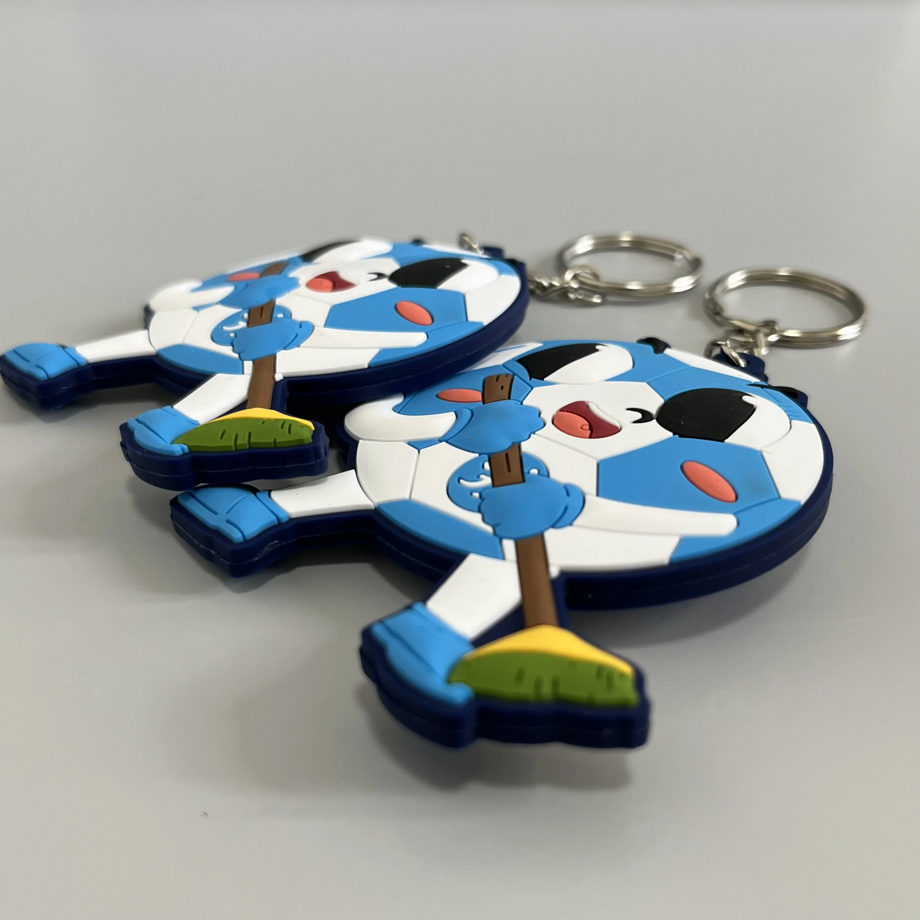 Llavero de PVC suave personalizado 2D y 3D con logotipo promocional - imagen 2