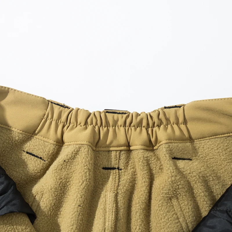 Pantalones en uso durante actividades al aire libre