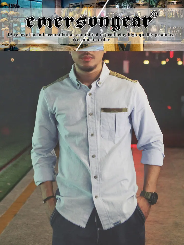 Camisa Emersongear Gen3 en azul con detalle del tejido técnico