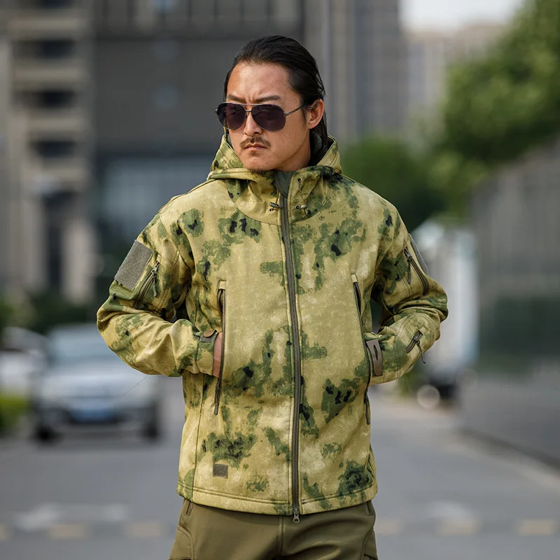 Chaqueta táctica militar woodland ripstop con capucha