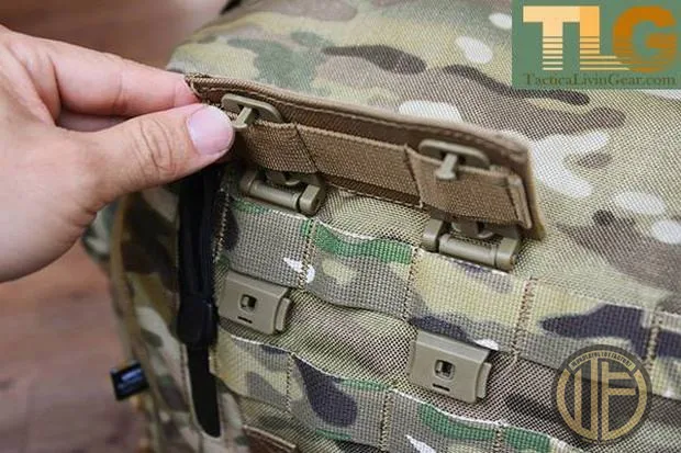 Placa adaptadora para parche en brazo con sistema MOLLE