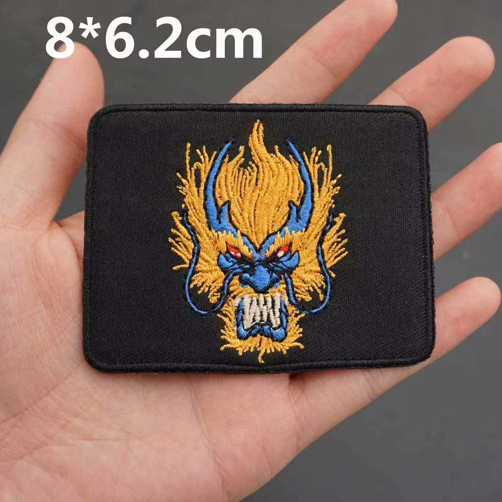 Detalle del diseño del parche de lobo azul