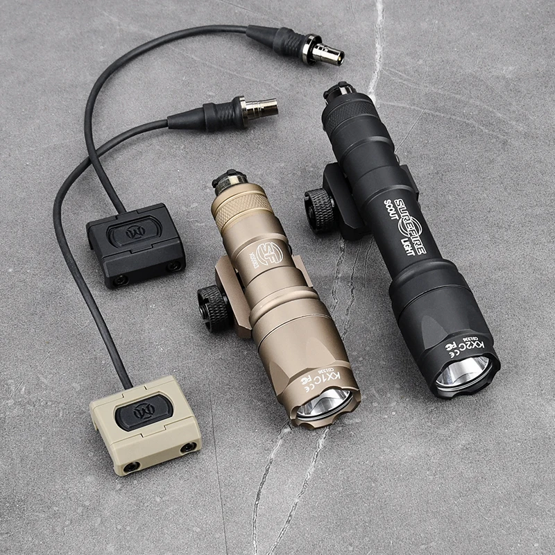 Linterna táctica WADSN M300/M600 con interruptor presión MLOK - imagen 2