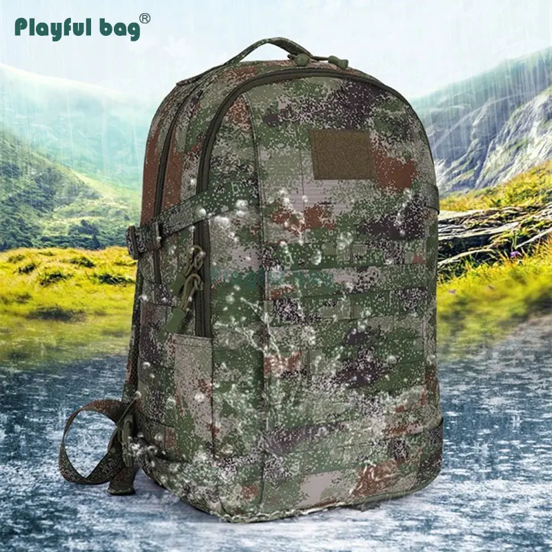 Mochila de camuflaje vista frontal con tejido resistente