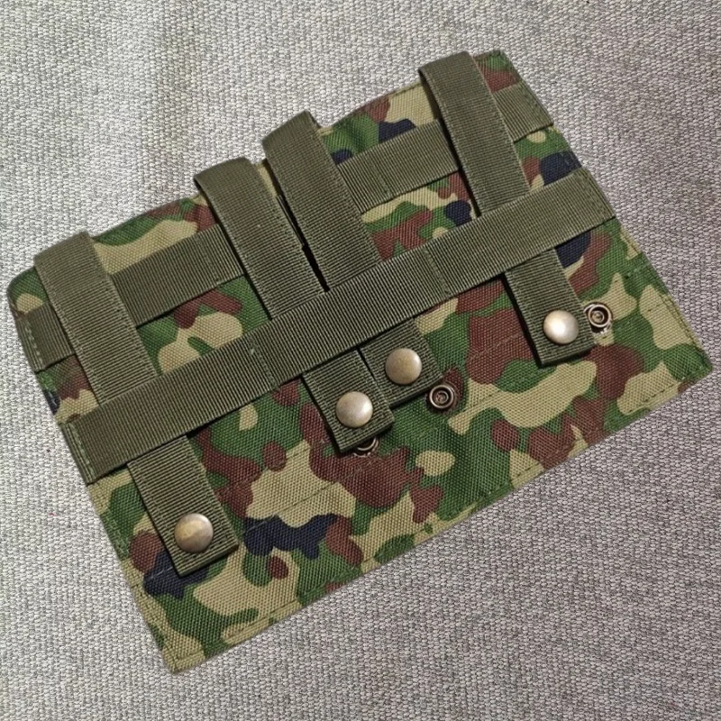 Portacargadores Triple M4 MOLLE en Nailon – Exterior Táctico - imagen 3