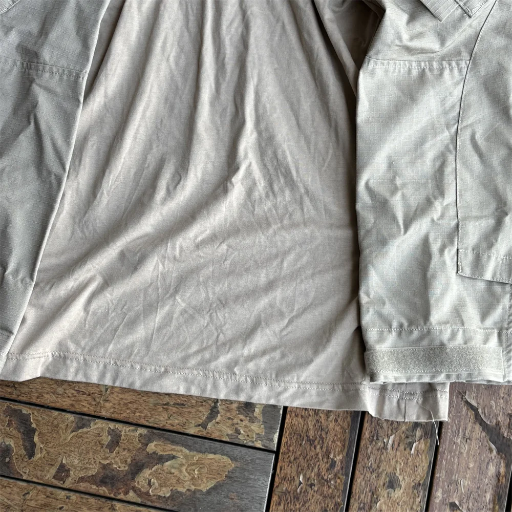 Detalle del patrón de camuflaje tipo piel de rana