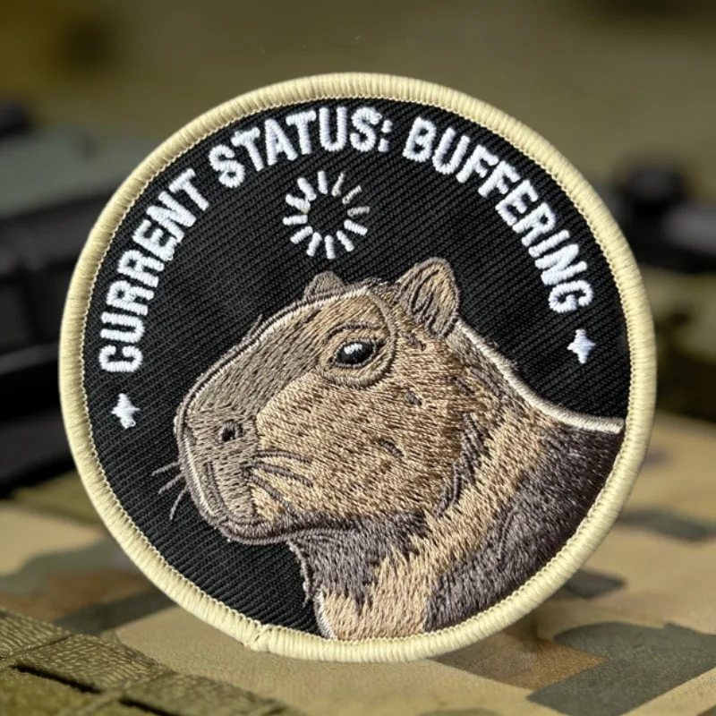 Parche táctico bordado capibara 3D con velcro para brazalete - imagen 2
