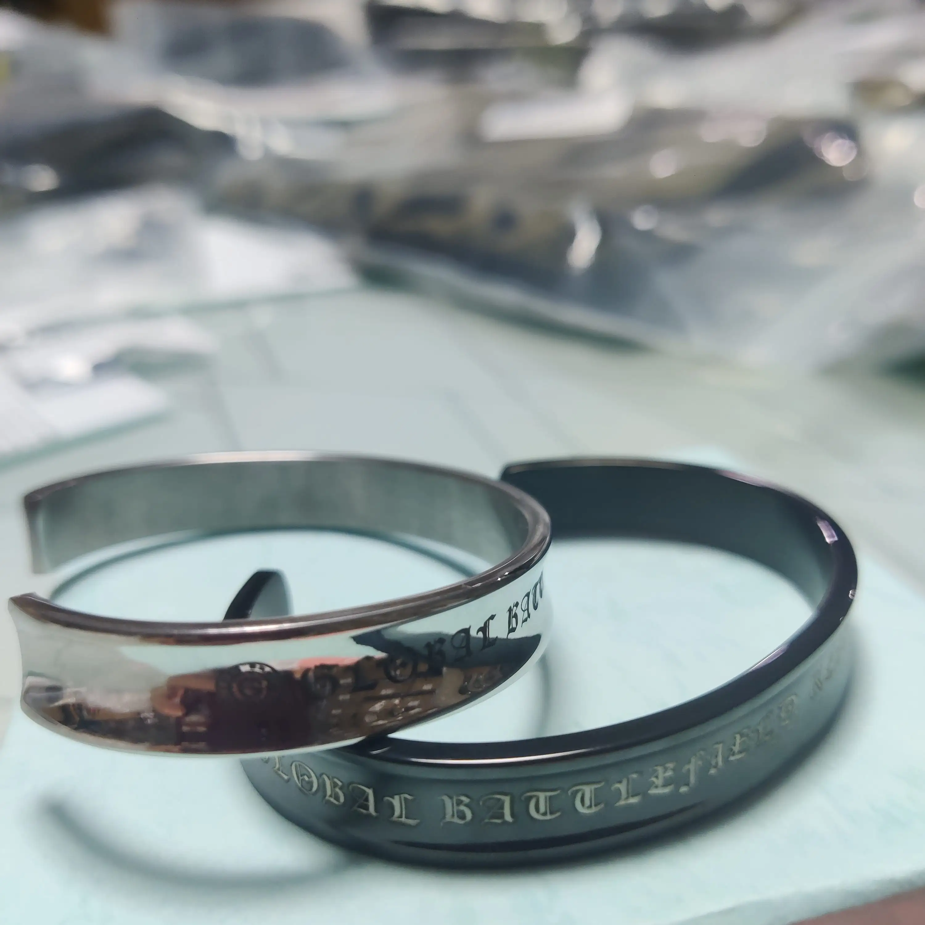 Pulsera de acero inoxidable lista para llevar