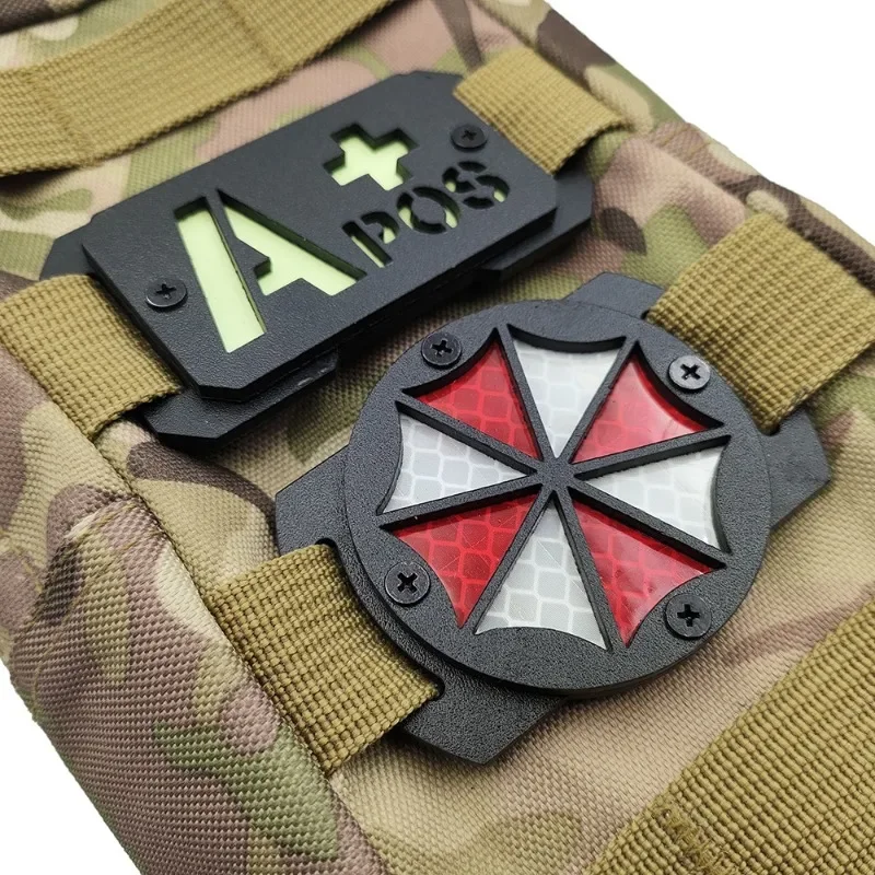 Parche lumínico de identificación para panel de mochila táctica