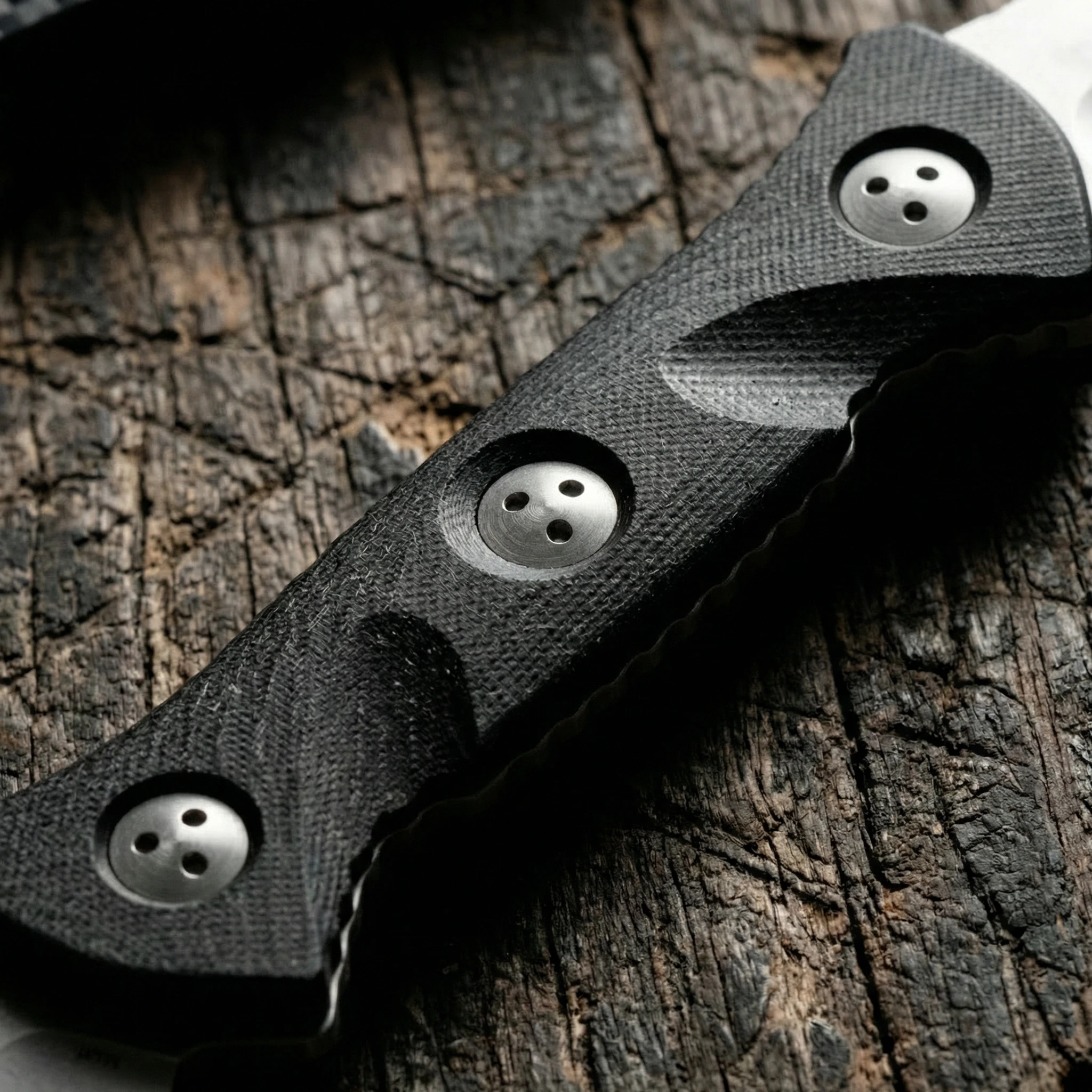 Cuchillo de hoja fija táctico para emergencia y senderismo robusto - imagen 3