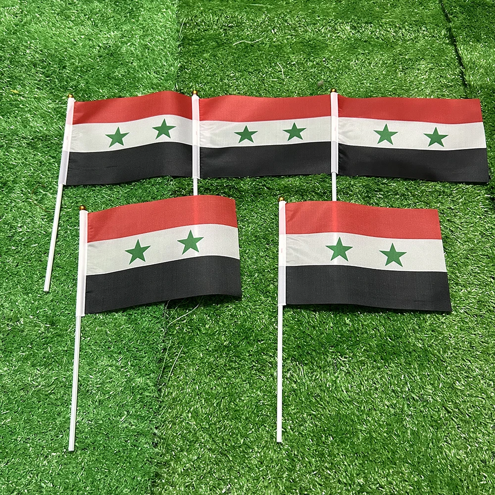 Bandera de cielo y bandera de mano de Siria con poste de plástico