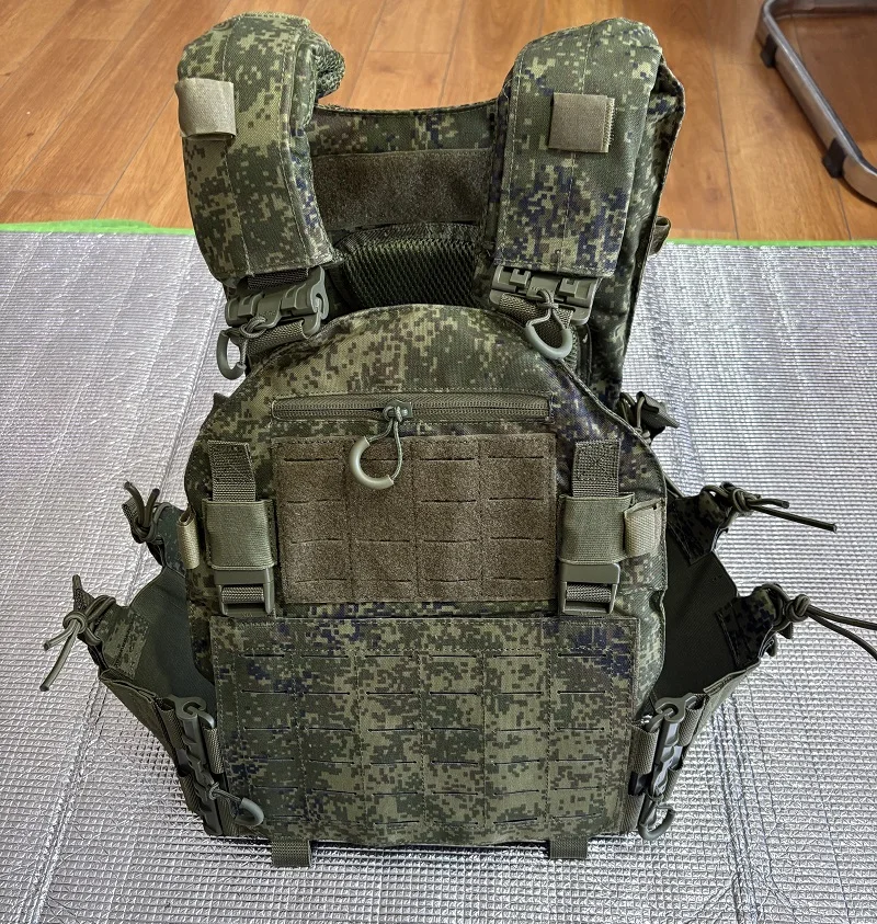 Chaleco táctico impermeable 530D nailon MOLLE con corte láser - imagen 5