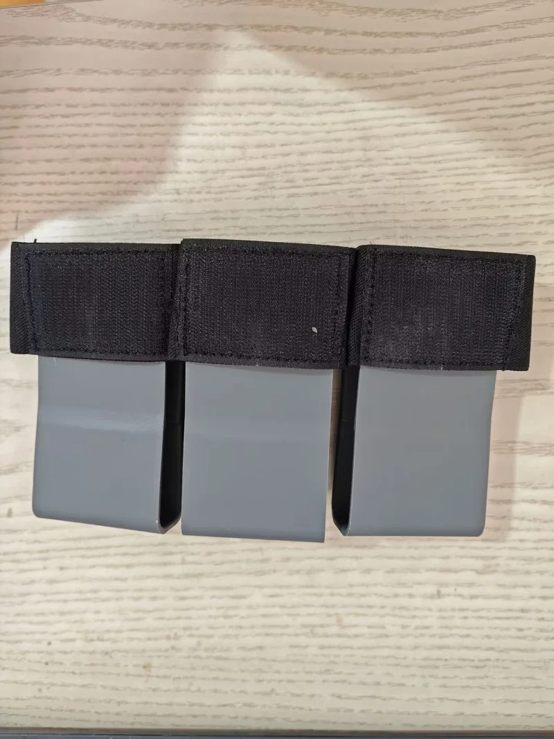 Portacargadores MOLLE triple ABS integrado con bolsillo - imagen 2