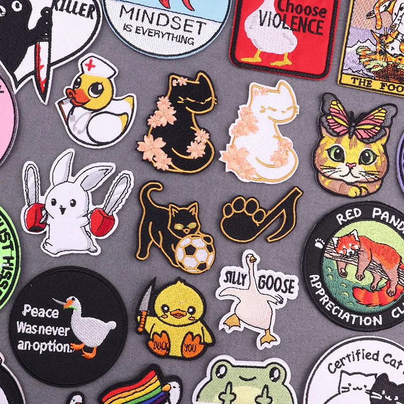 Parche termoadhesivo bordado con gato football – Para coser o planchar en ropa - imagen 4