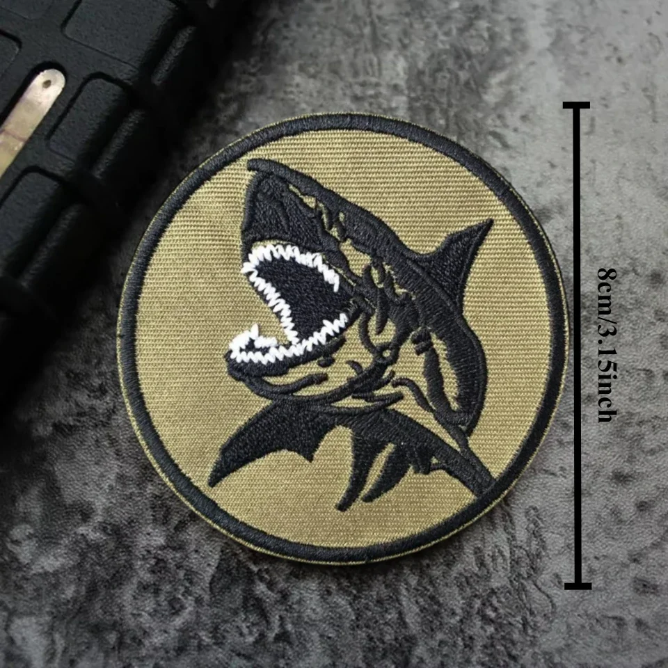 Parche táctico Shark gancho y bucle bordado para mochila
