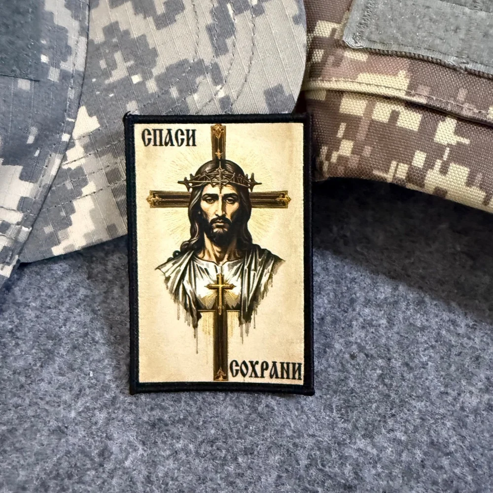 Parche táctico templario cruzado con emblema fe cristiana y gancho - imagen 3