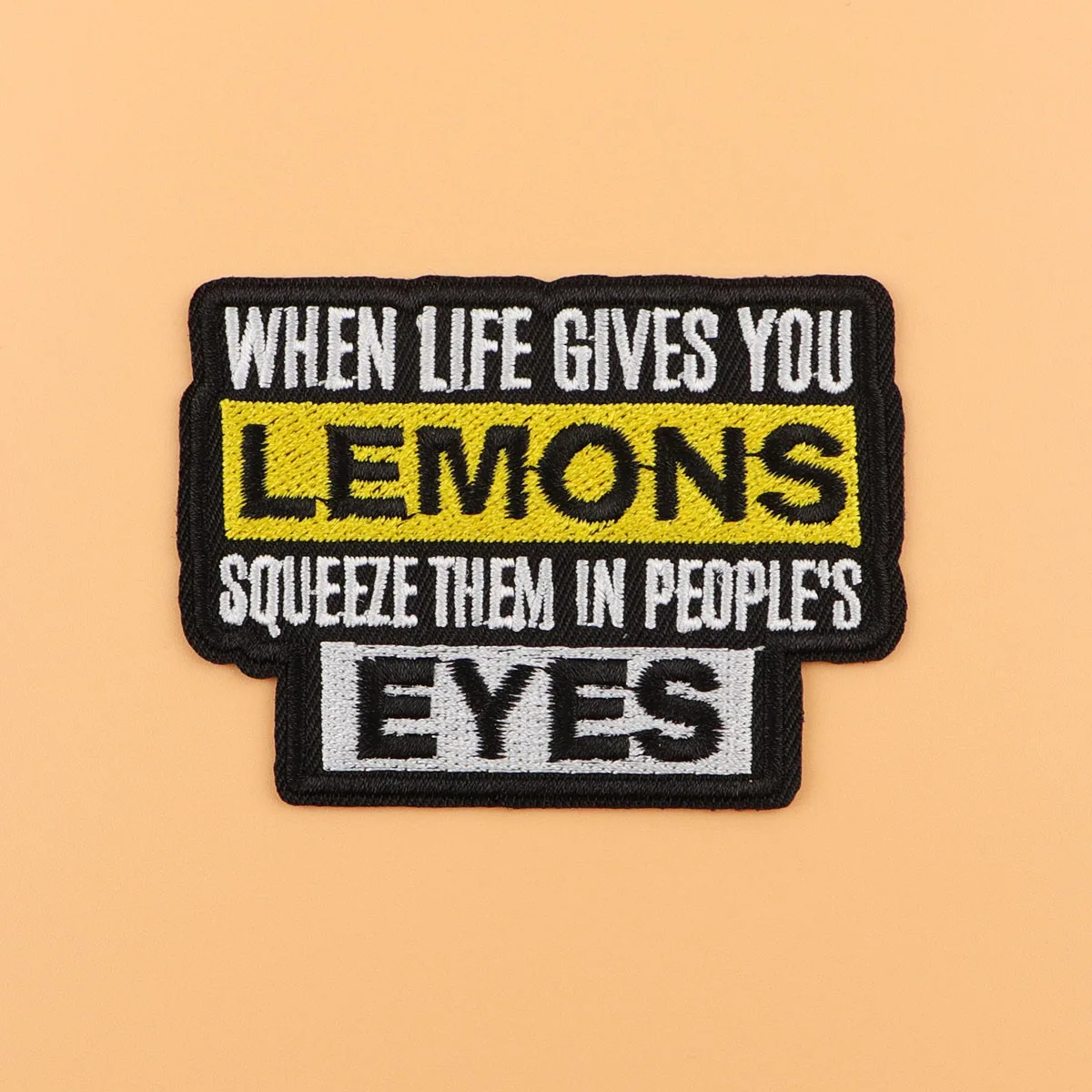 Parche bordado LEMONS – cita sarcástica para ropa planchar o coser - imagen 2