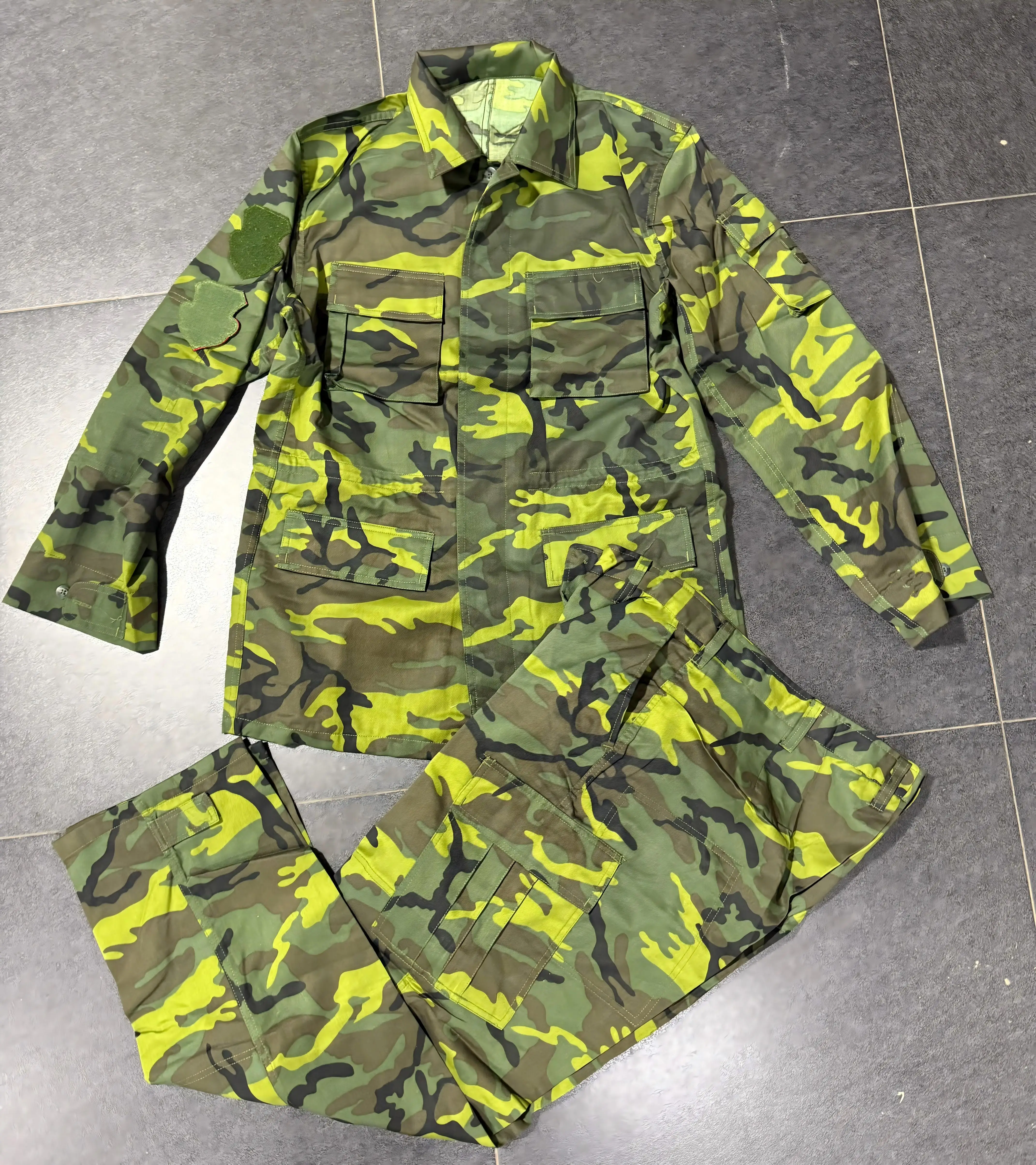 Conjunto BDU verano transpirable e ignífugo con gorra y brazalete - imagen 5