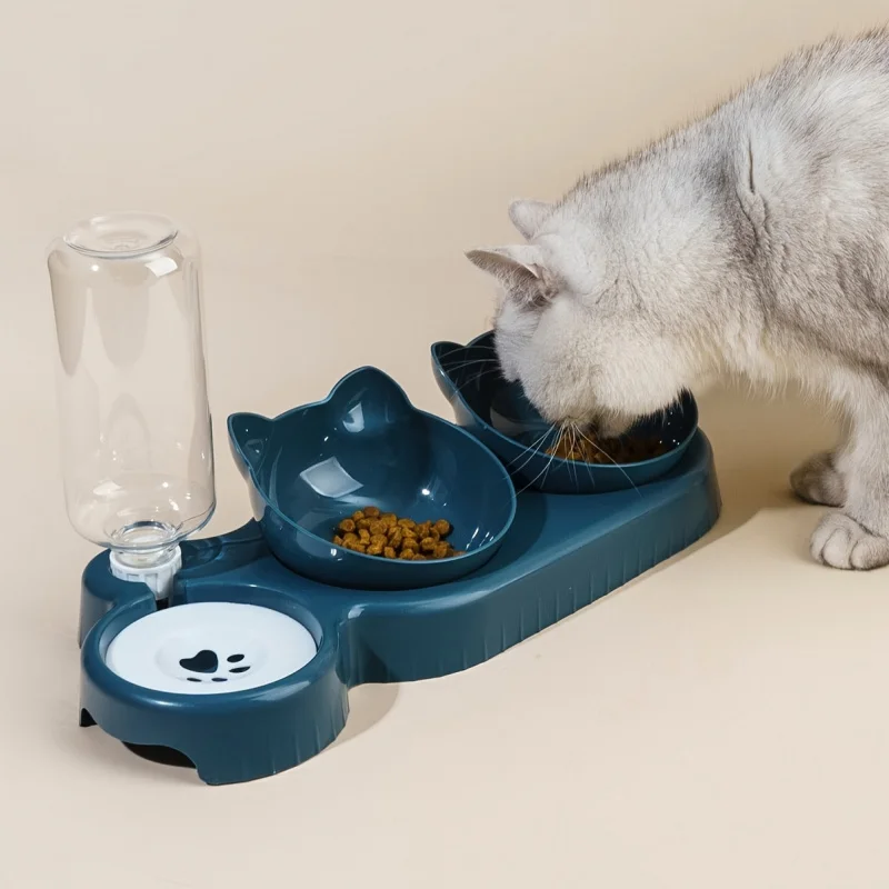Plato inclinado para gatos con bebedero gravedad y cuello protegido - imagen 4