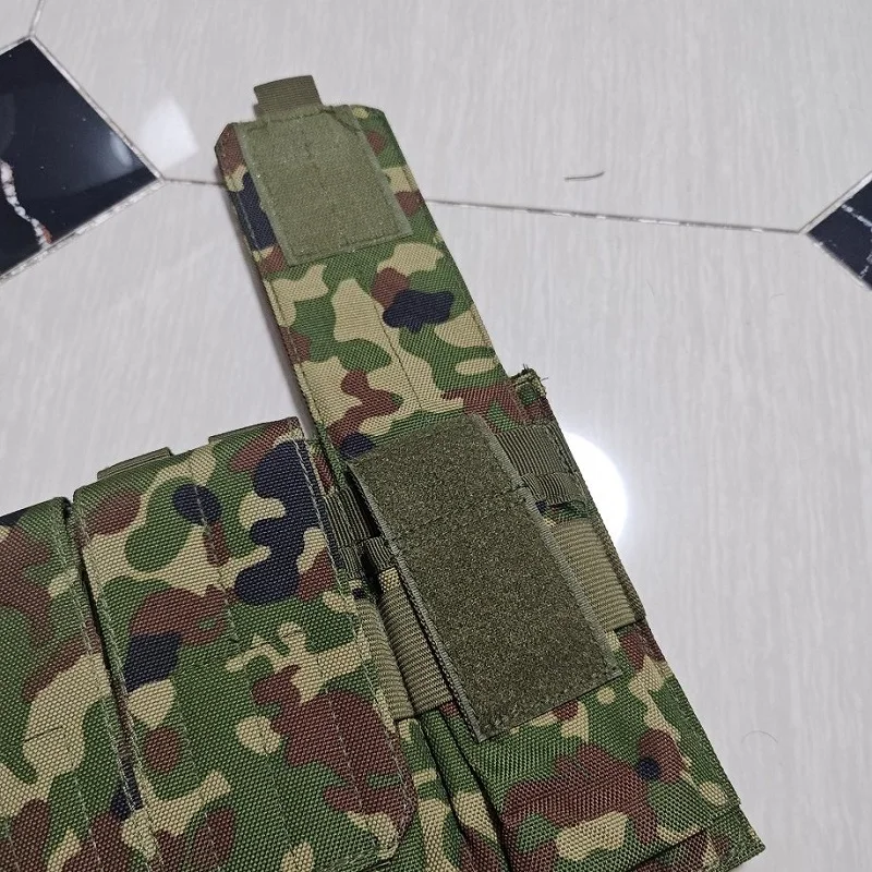 Portacargadores Triple M4 MOLLE en Nailon – Exterior Táctico - imagen 5