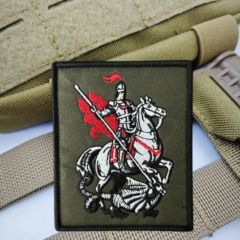 Parche táctico bordado San Jorge con velcro para chaleco y mochila - imagen 3