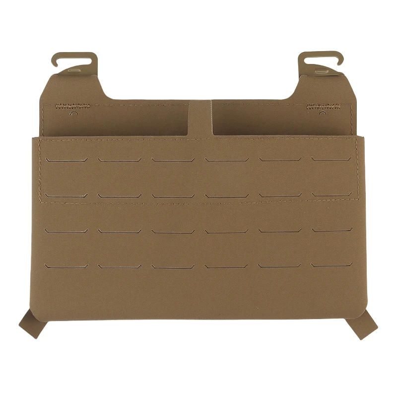 Vista frontal de la bolsa MOLLE vacía mostrando el panel de hebilla G