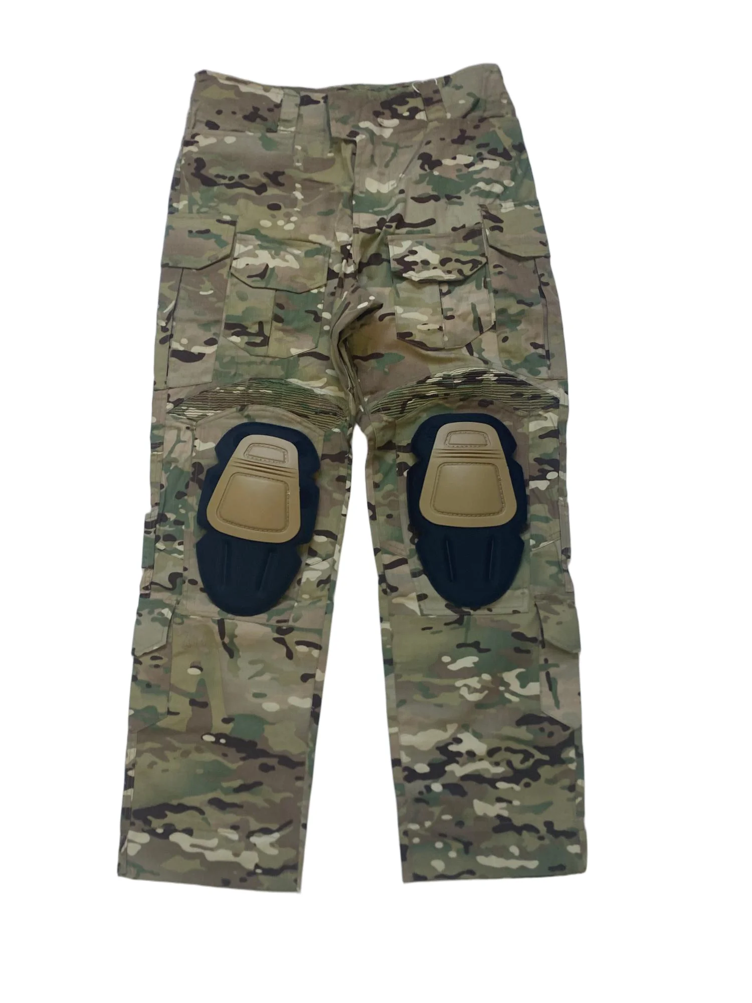 Pantalones de camuflaje G3 en uso exterior
