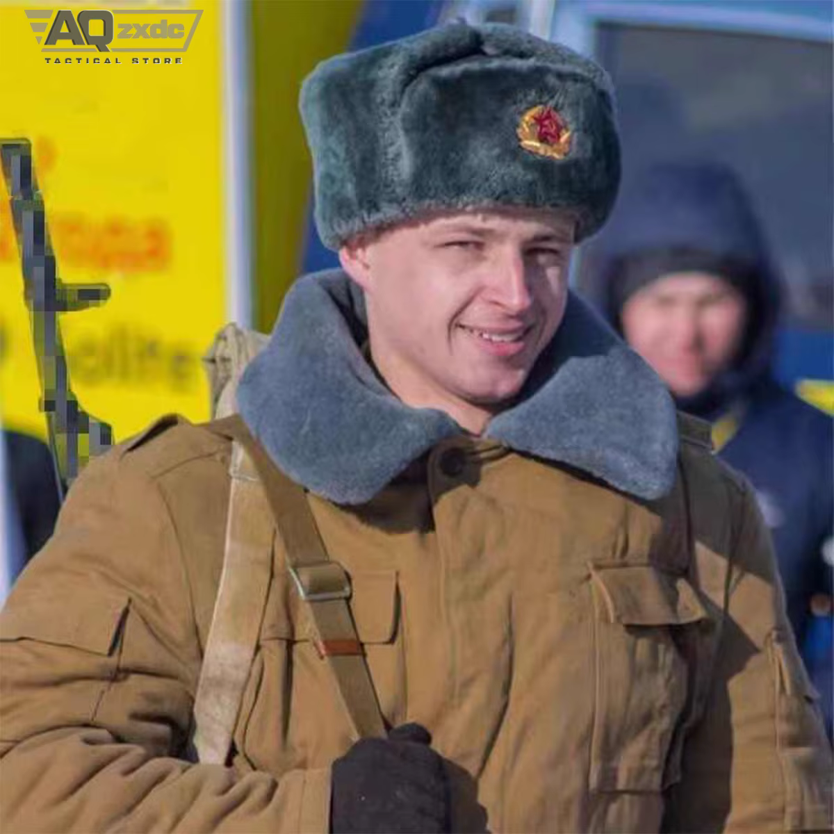 Ushanka gris con orejeras desplegadas