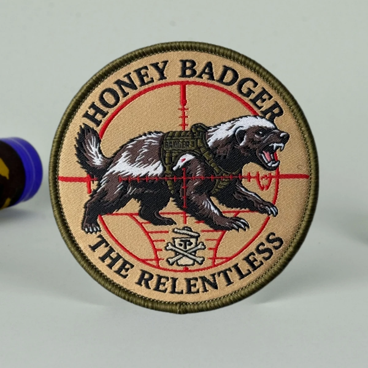 Parche táctico Morale Honey Badger con gancho y bucle - imagen 3