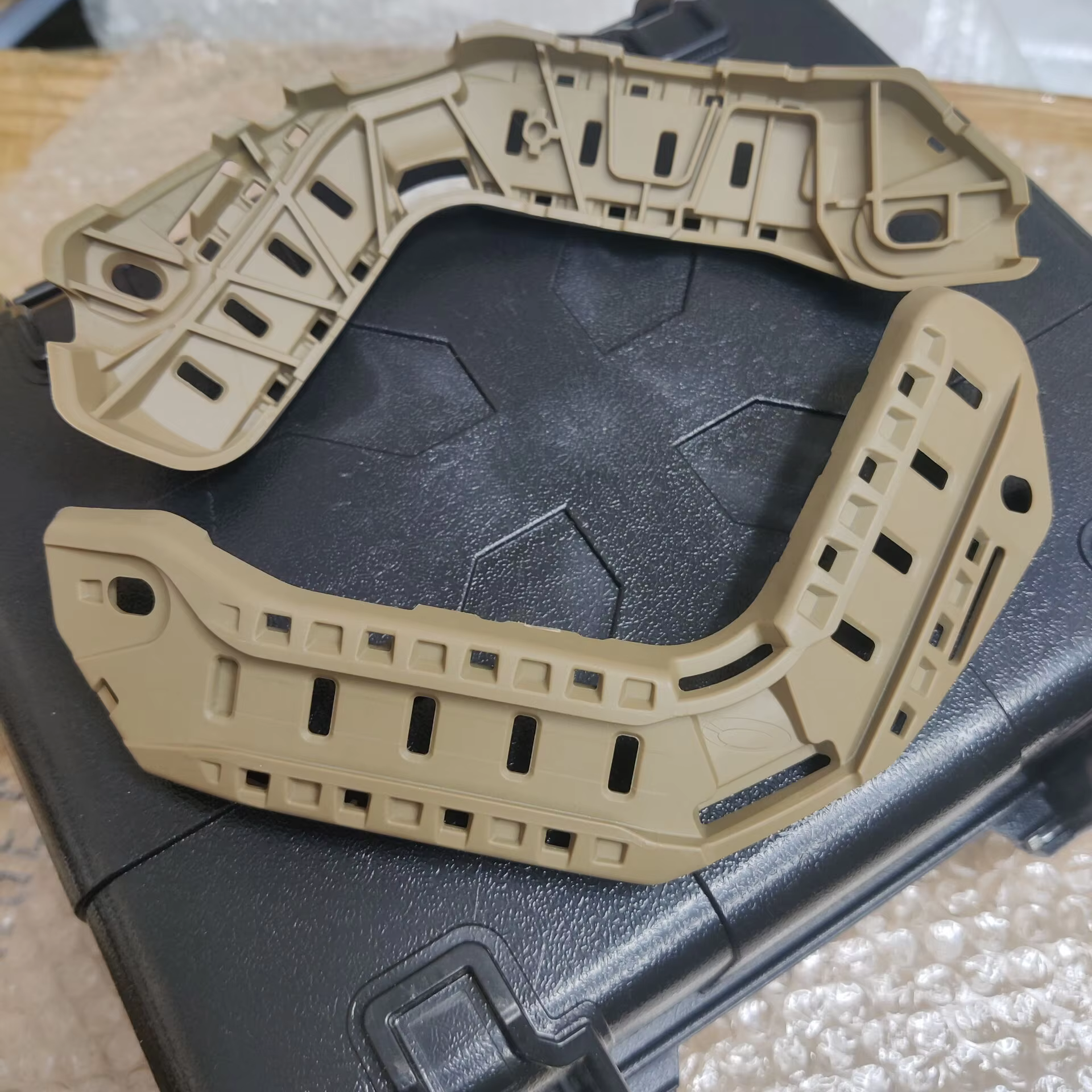 Casco táctico FAST SF con canal para cable ARC – Airsoft - imagen 5