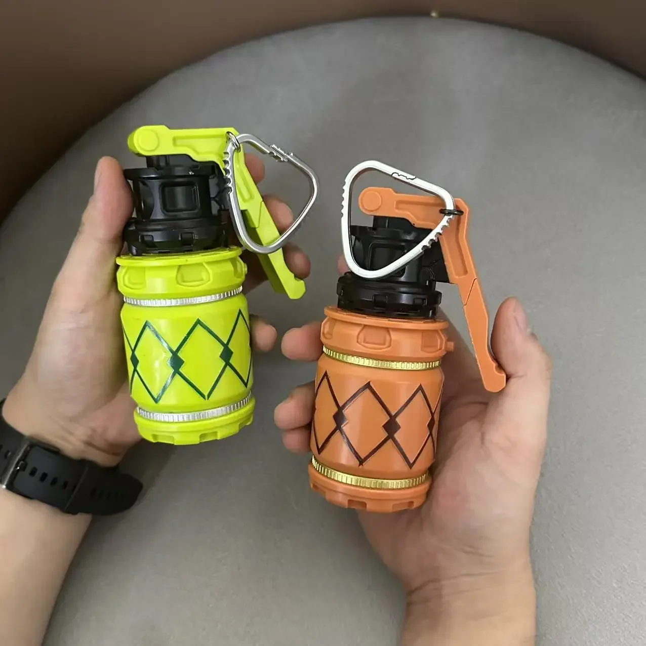 Diseño ergonómico y detalle del sistema de cierre