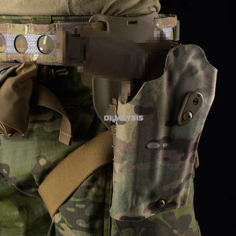 Funda táctica pistola P320 con linterna X300 y bloqueo automático - imagen 4