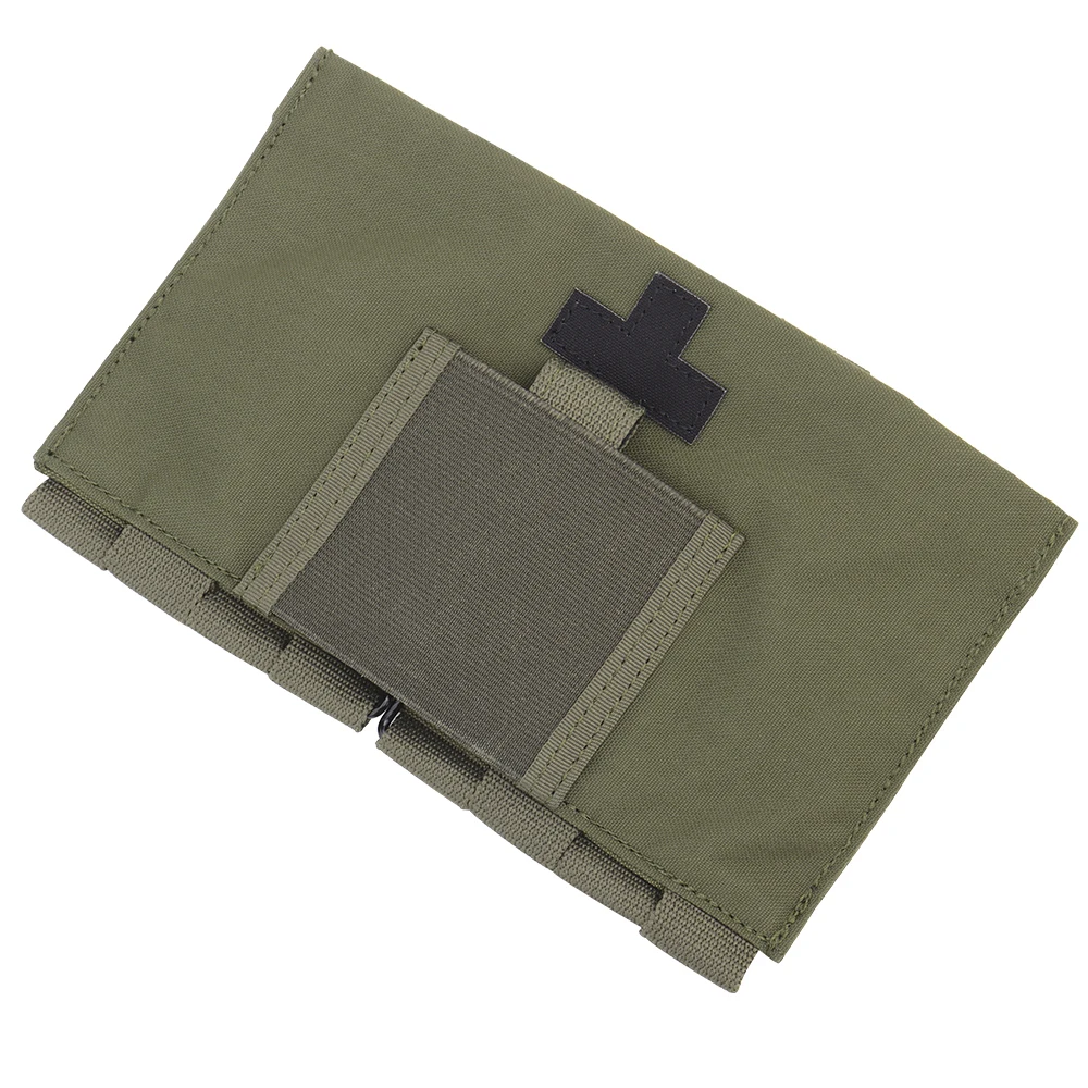 Detalle de correas MOLLE para fijación