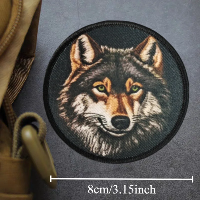 Parche táctico velcro cabeza de lobo – Brazalete combate MOLLE - imagen 3