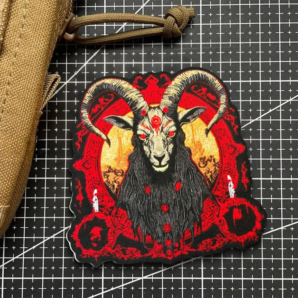 Parche táctico con cabeza de cabra Baphomet