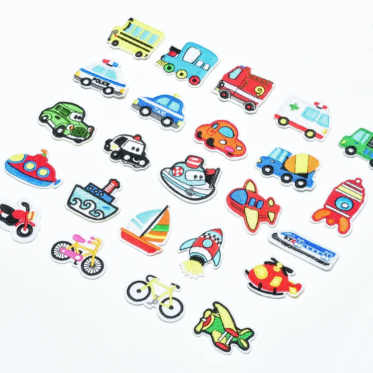 Parche bordado termoadhesivo vehículos infantiles – coser o planchar - imagen 2
