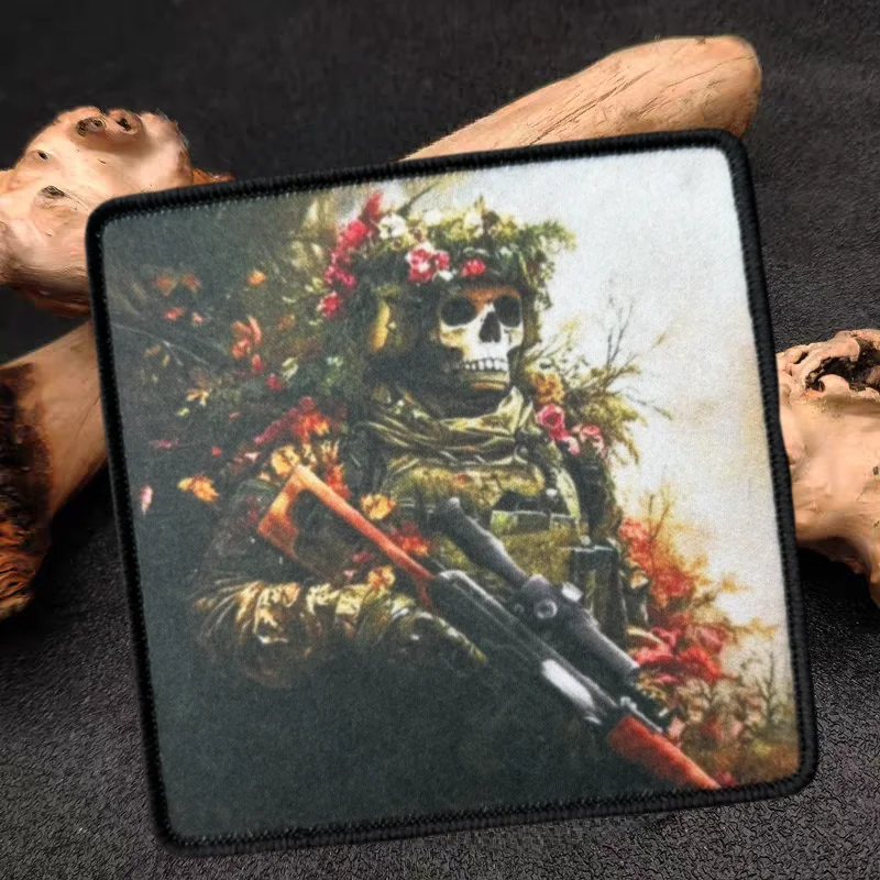Parche táctico gancho y bucle soldados esqueletos flores bordado - imagen 3